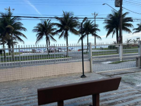 Apto frente mar com garagem 2 banheiros